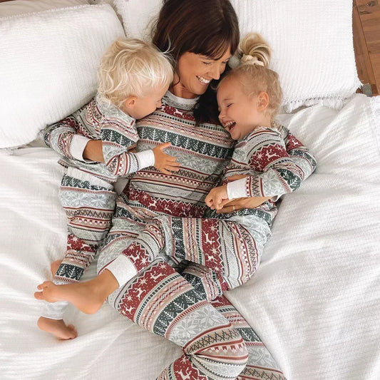 New 2024 Family Christmas Pajamas Set All Over Print Matching Clothing Sets Baby Romper Mother Kids Costumes Pijamas Xmas Look
