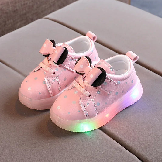 Children’s LED Shoes Kids Lighted Up Sneakers for Boys Girls Kids Glowing Sport Sneakers Toddler Baby Luminous Sole Sneakers
