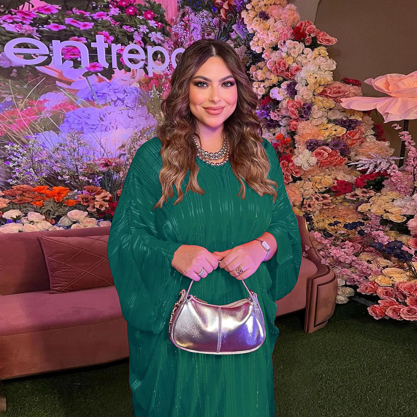 Hot Selling Abaya Set For Muslim Women Kaftan Dubai Luxury Shiny Batwing Sleeve Evening Party Dress Modest 2 Piece Muslim Sets