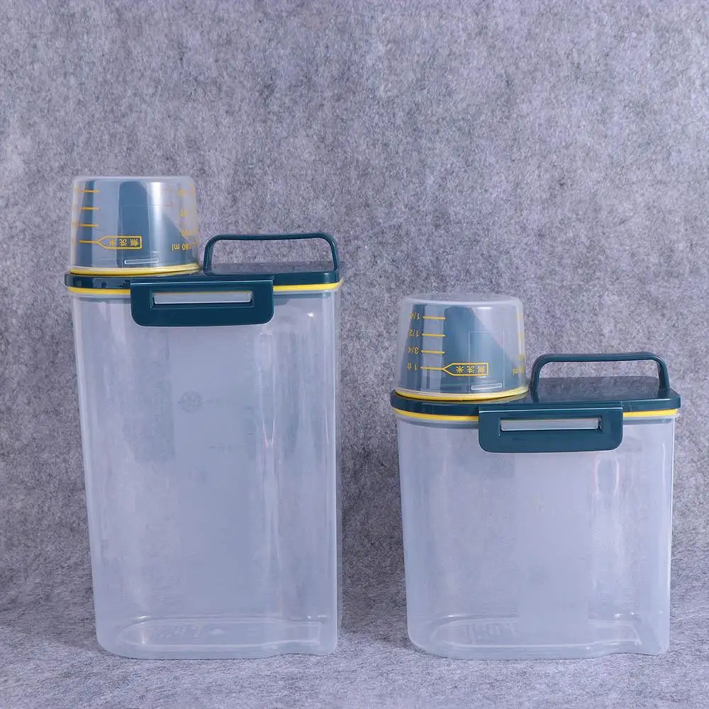 1.5kg/2kg Dog Cat Food Pail Plastic Storage Tank with Measuring Cup Container Moisture-proof Sealed Jar Pet Supplies Accessories