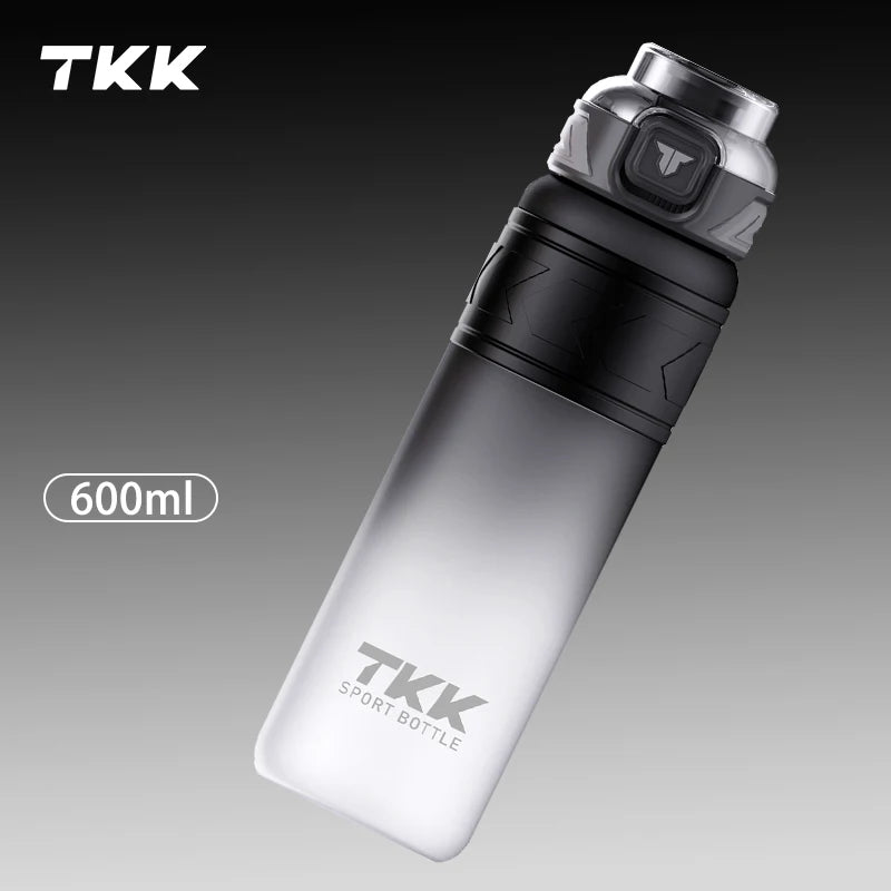 TKK 600/850/1000ml Sports Watter Bottle Tritan BPA-free Portable Leak-proof Plastic Drinkware Outdoor Fitness Gradie Kettle