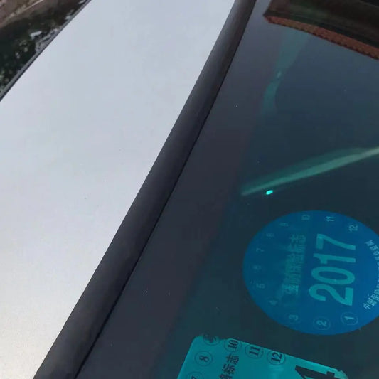 Applicable to BMW E60 E90 320I 325I 520I 523I 525I 528I 530I 540I front and rear windshield rubber strip outer pressure strip
