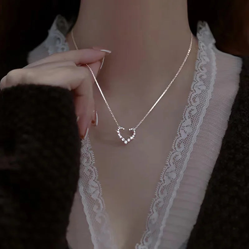 2023 New Fashion Trend Light Luxury Elegant Delicate Pearl Double Layer Heart Necklace Ladies High Jewelry Party Gifts Wholesale