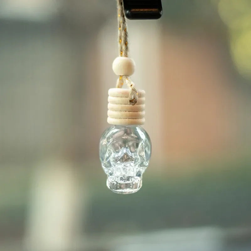 Car Air Freshener Diffuser Perfume Aromatherapy Essential Oil Bottle Car Pendant Perfume Skull Empty Bottle Aromatherapy Bottle
