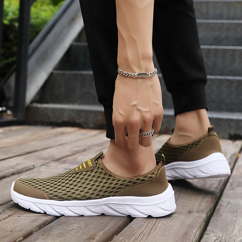 MAEDEF 2024 Men Sport Shoes Lightweight Breathable Slip on Male Casual Sneakers Anti-slip Men's Flats Soft Outdoor Walking Shoes