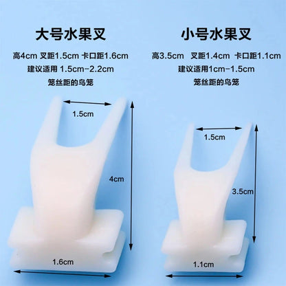 New 1 Pcs Birds Parrots Fruit Fork Pet Supplies Plastic Food Holder Shelf Feeding On Cage Pet Supplies Fruit Snacks Fork