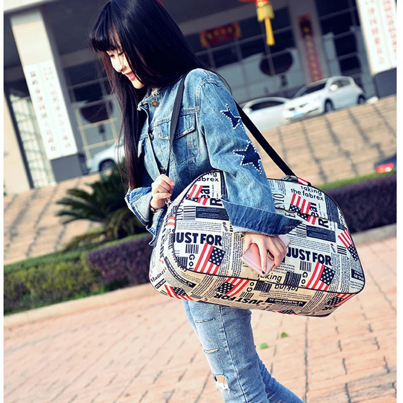 Large Capacity Handbag Travel Bag for Women Fashion Cartoon Luggage Bag Men Weekend Travel Bag Waterproof Shoulder Travel Duffle