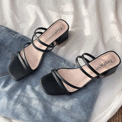 Elegant Woman Heeled Shoes Fairy Sandals 2023 New Version Temperament Medium Heel Sandals Women Outdoor Thick Heeled Women Shoes