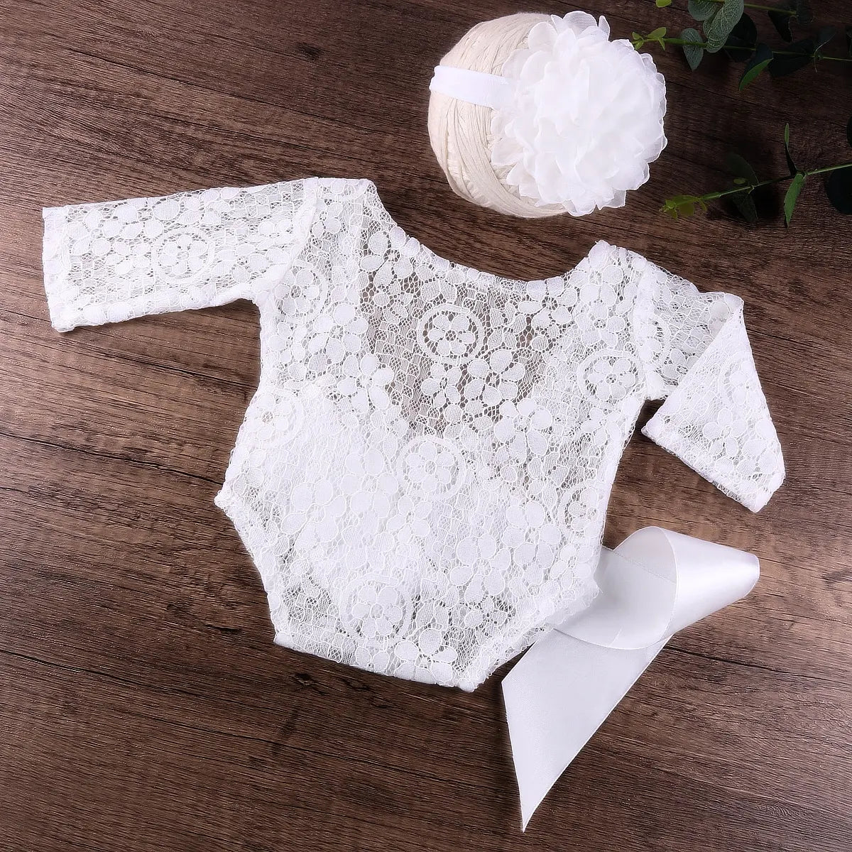 Ylsteed Newborn Photoshoot Outfit Big Bowknot White Long Sleeve Lace Romper with Headband Photo Props for Infants Portrait prop
