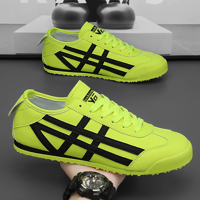 Men's Classic Running Shoes Lace Up Flat Bottom Sports Shoes Soft Sole Walking Shoes Breathable Couple Casual Shoes Tennis Shoes
