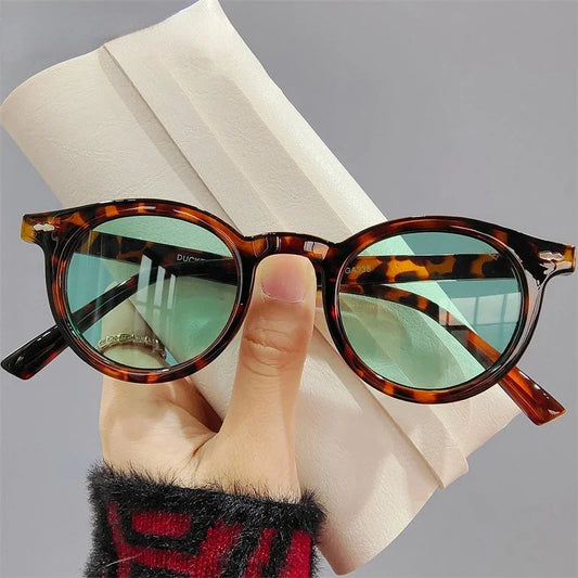 New Round Women Sunglasses Classic Round Frame Fashion Brand Designer Black Driving Sun Glasses Female Shades