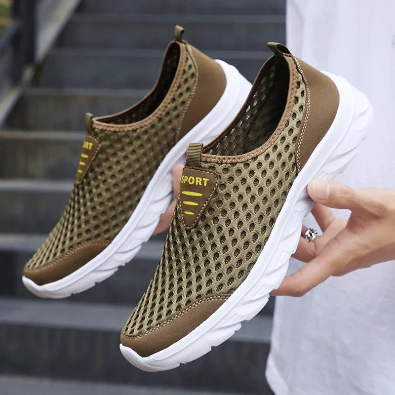MAEDEF 2024 Men Sport Shoes Lightweight Breathable Slip on Male Casual Sneakers Anti-slip Men's Flats Soft Outdoor Walking Shoes