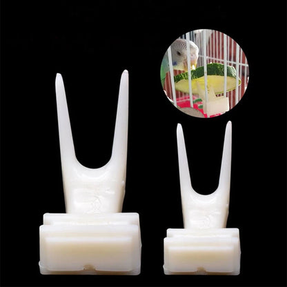 New 1 Pcs Birds Parrots Fruit Fork Pet Supplies Plastic Food Holder Shelf Feeding On Cage Pet Supplies Fruit Snacks Fork