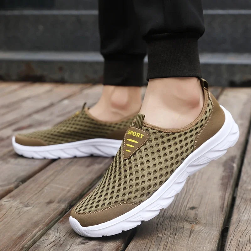 MAEDEF 2024 Men Sport Shoes Lightweight Breathable Slip on Male Casual Sneakers Anti-slip Men's Flats Soft Outdoor Walking Shoes