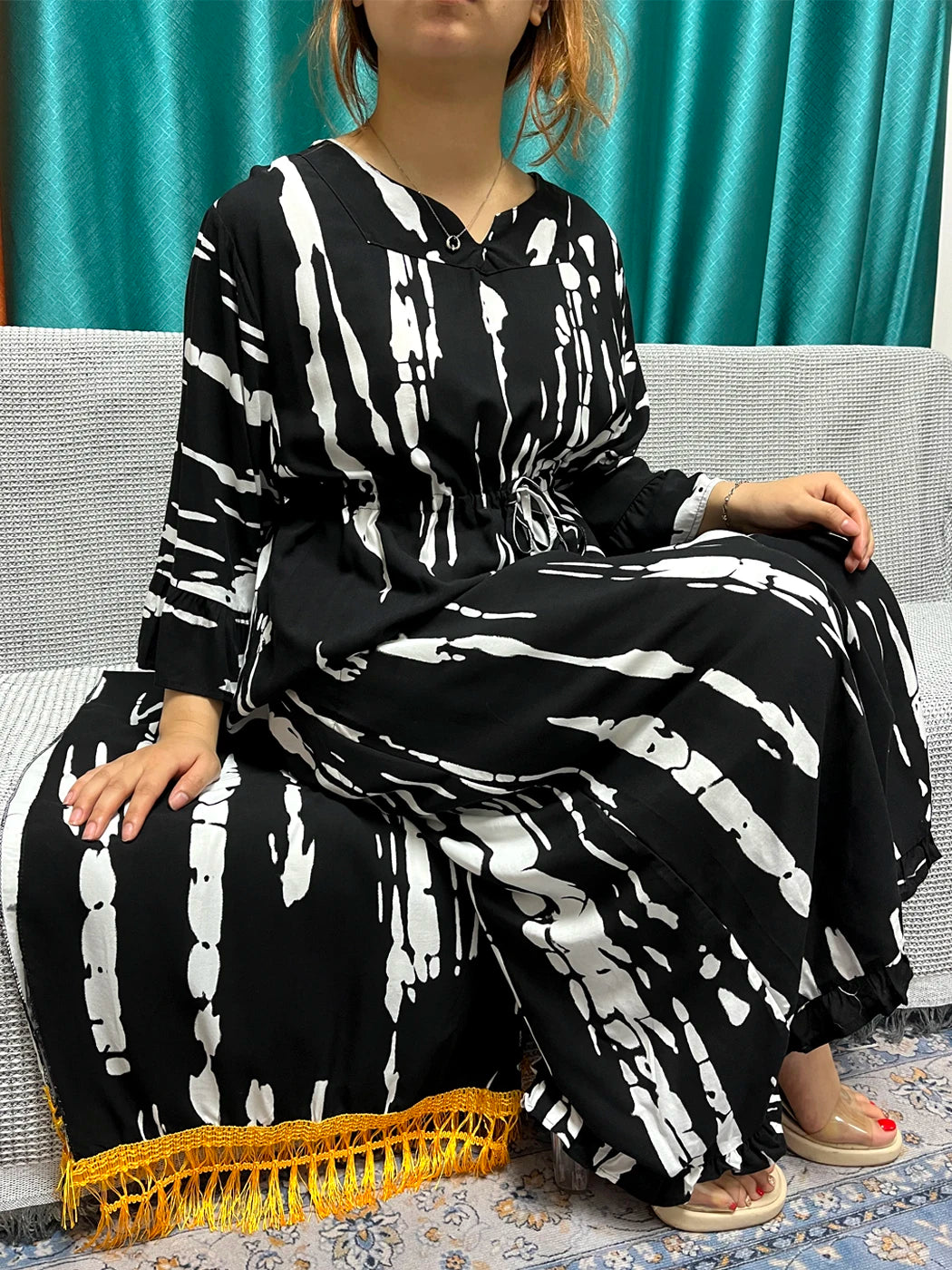 2024 Cotton Abayas For Women Islam Printed Long Sleeves Loose Fit Femme Robe Muslim Two Piece Abaya Set With Tassel Hijabscarf