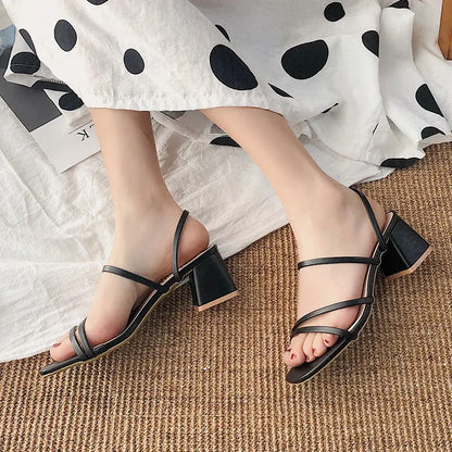Elegant Woman Heeled Shoes Fairy Sandals 2023 New Version Temperament Medium Heel Sandals Women Outdoor Thick Heeled Women Shoes