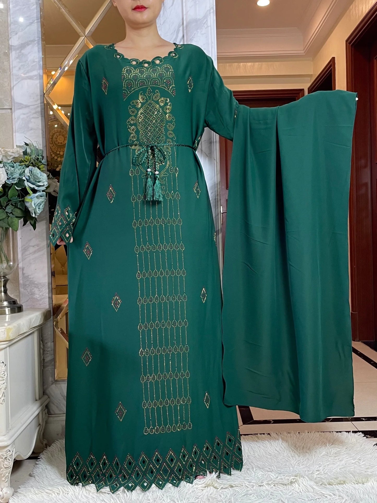 2024 Fashion Diamonds Hollow design Abaya Ramadan Eid Closed Long Abaya Dubai Women Muslim Dress Modest Islamic Clothing