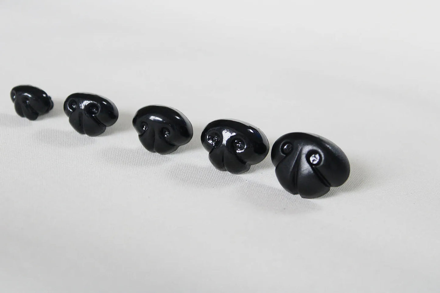 30pcs  15mm 18mm 20mm 22mm 25mm 30mm high quality  black plastic safety toy dog nose with hand press washer